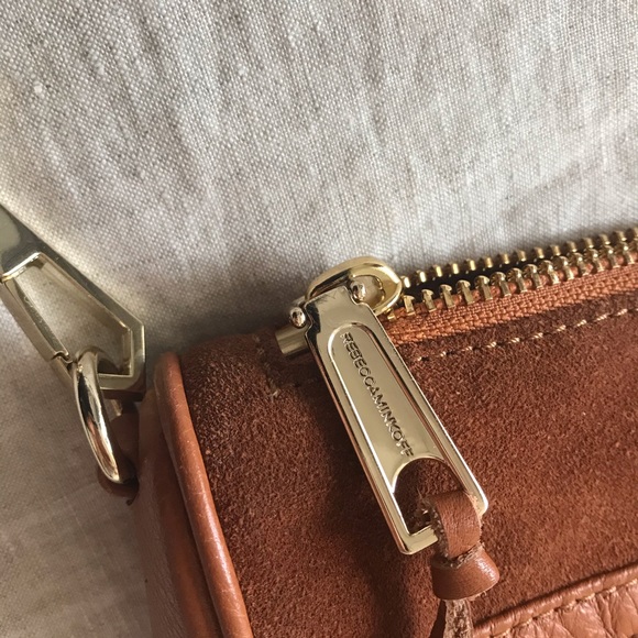 *Sold* Rebecca Minkoff MAC Large Crossbody Bag - Picture 6 of 11